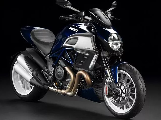 Фото DUCATI DIAVEL